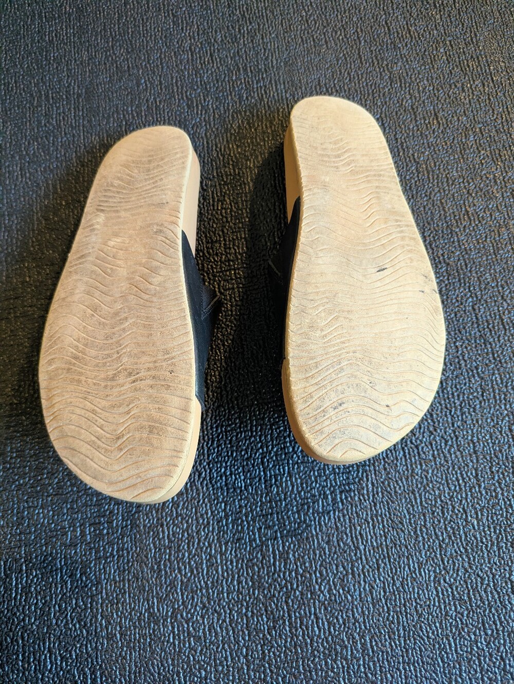 Reef Slip On Sandals - Picture 5 of 5